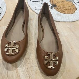 Size 11 Tory Burch flats-